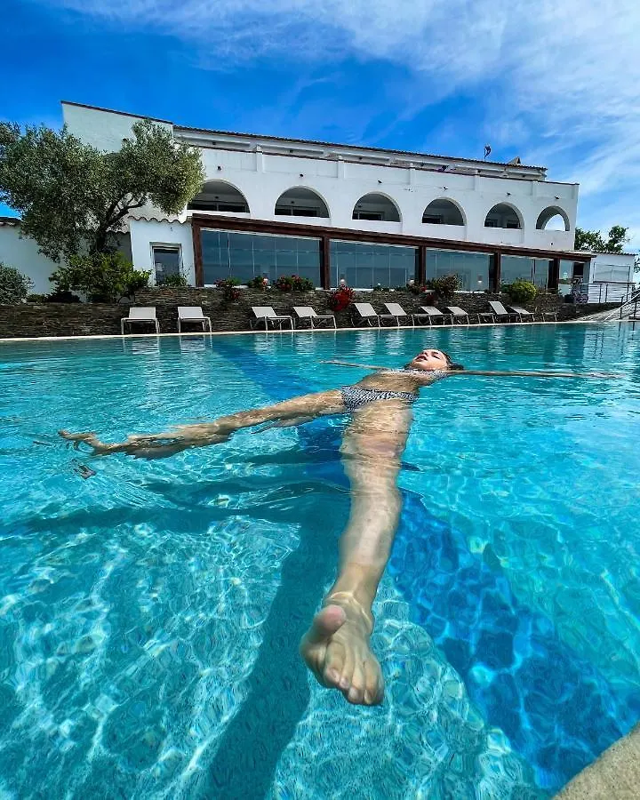 Carpe Diem Cadaques Aparthotel